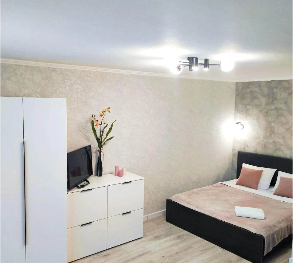 Apartments Near Arena On Syhivska contacts